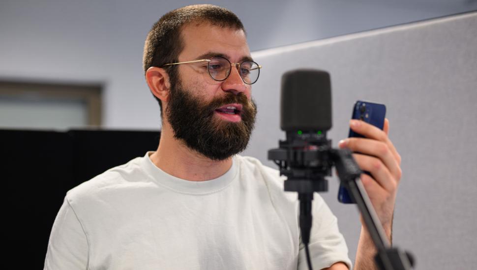 A participant on LAMDA's audio course