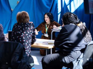 A LAMDA Exams practitioner in a session